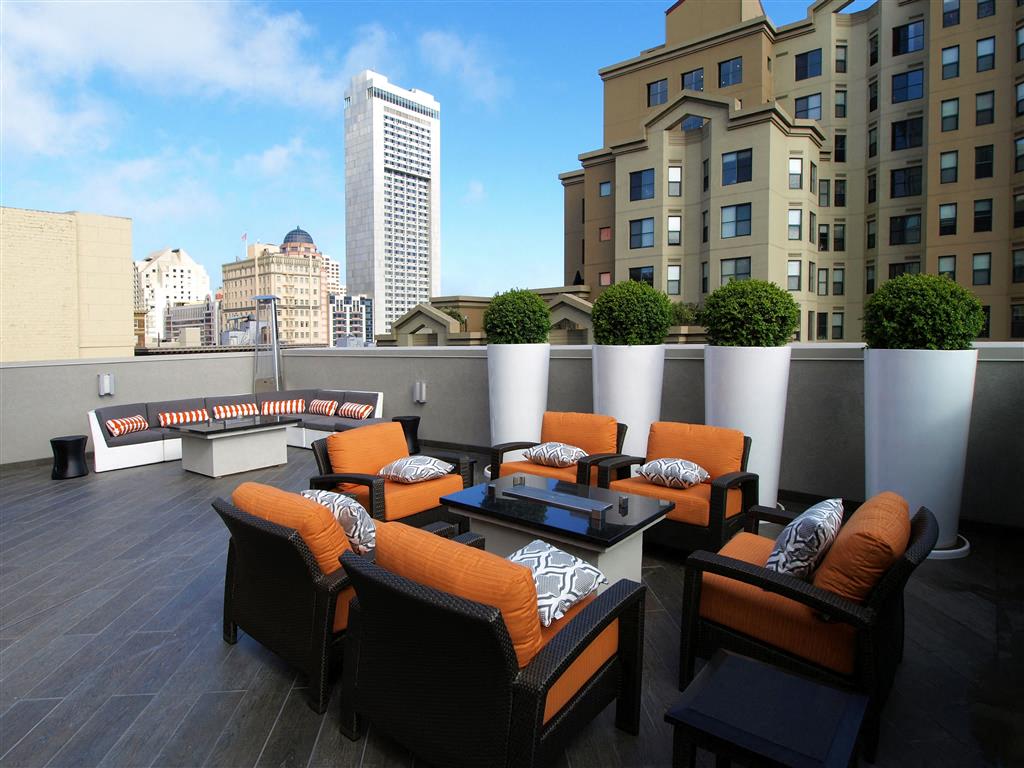 Tower 737 Condominium Rentals Image 20