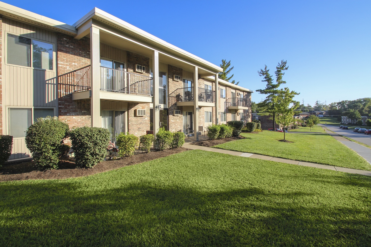 Blue Grass Manor Image 56