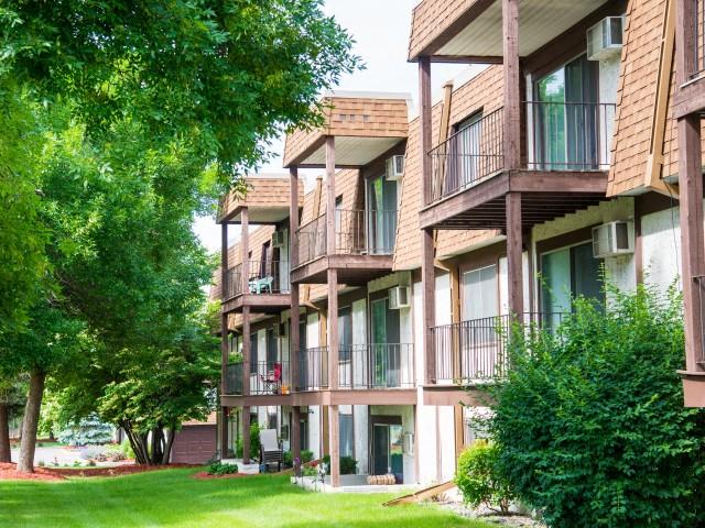 Lancaster Village Apartments Image 40