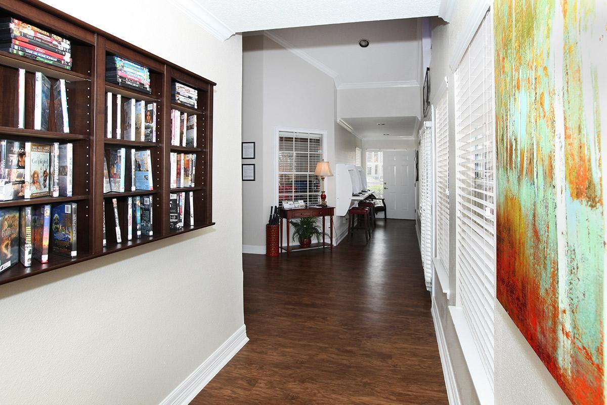 Oaks of League City Image 4