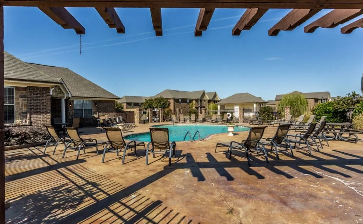 Angelos Grove Image 2