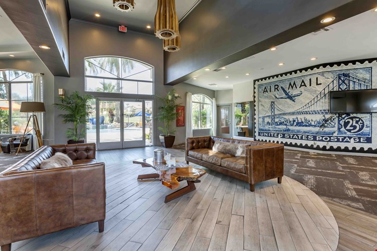 Carlyle at South Mountain Apartments OLD Image 37