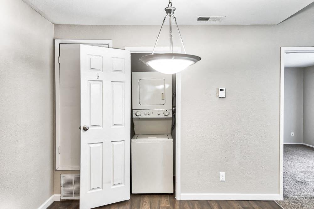 The Lodge at McCarran Ranch Apartment Homes Image 12