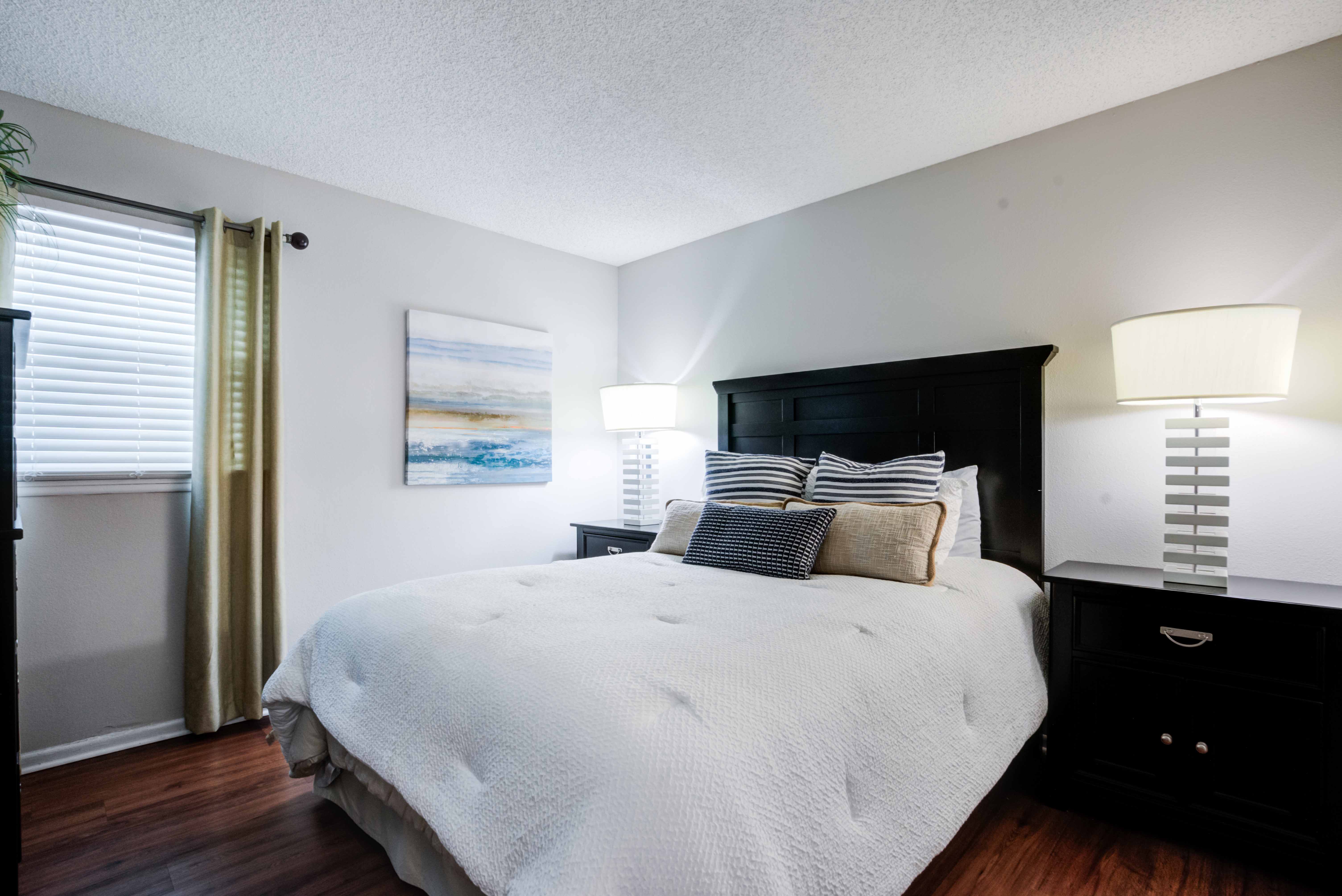 Coral Club Apartment Homes Image 7