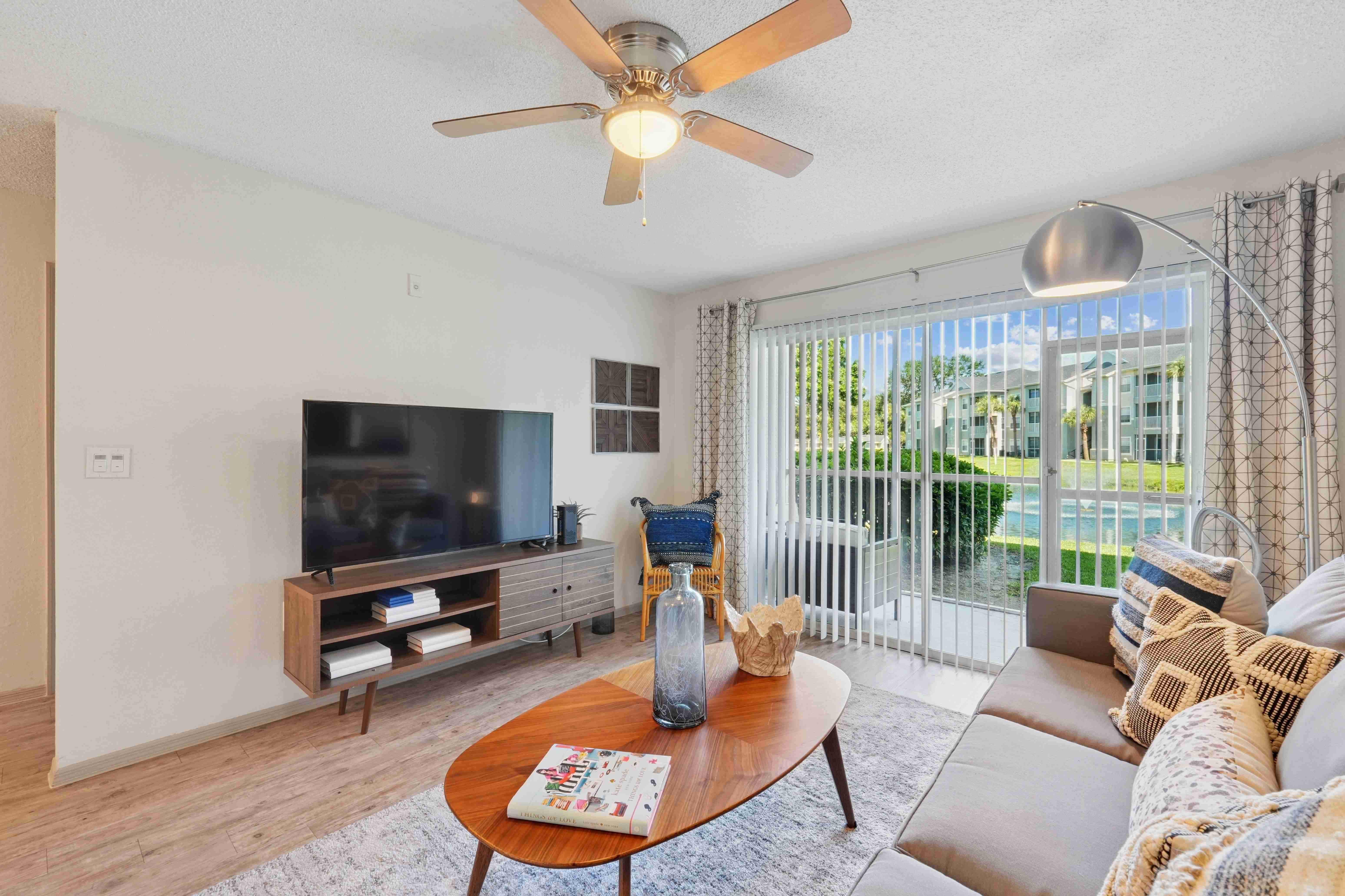 Alvista Sterling Palms Image 7