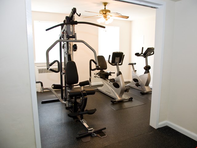 Hampton Gardens Image 7