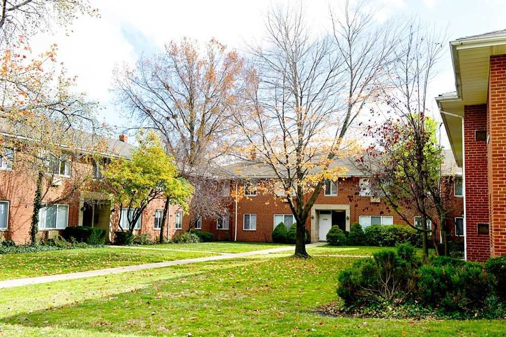 Golden Gate Gardens Image 1