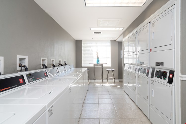 24 Hour Laundry Center