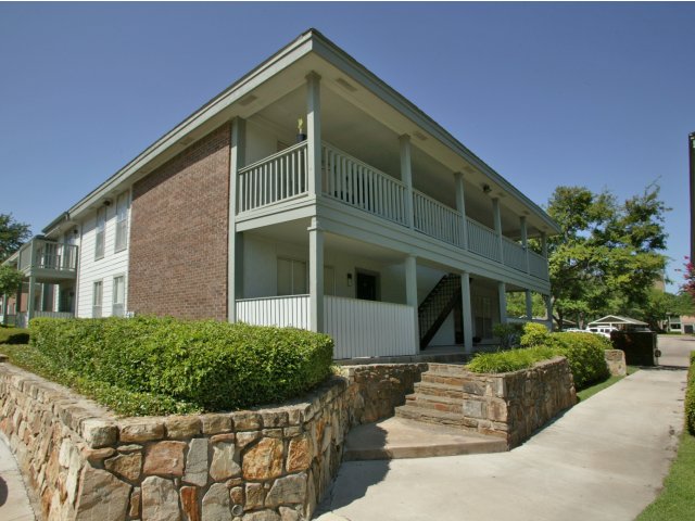 The Village Corners Image 10