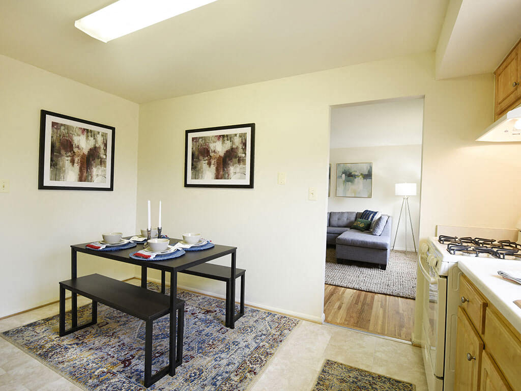 Arbuta Arms Apartments* Image 4