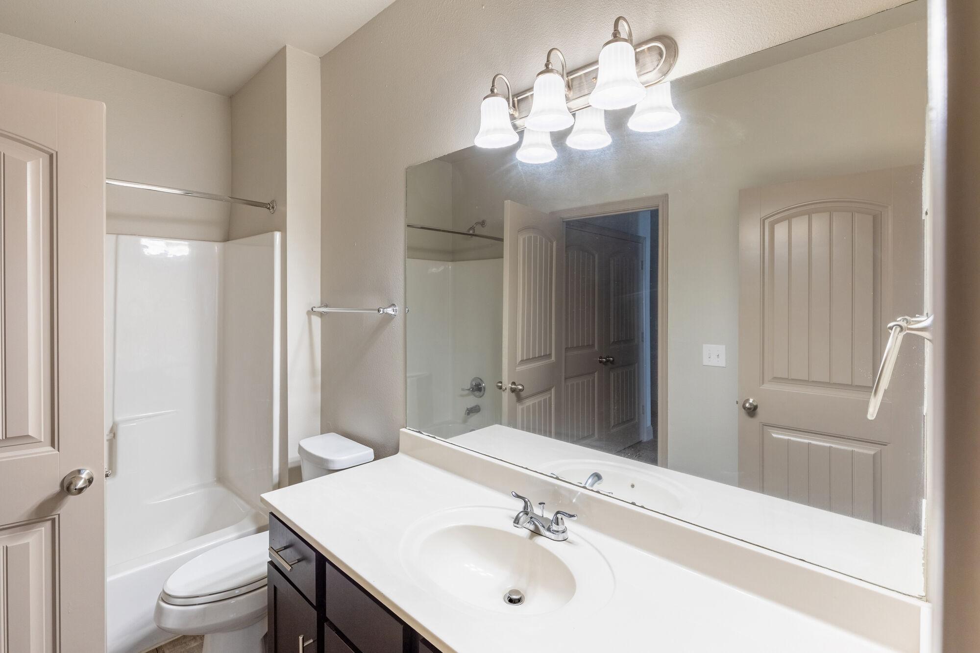 Remi Apartment Homes Image 43