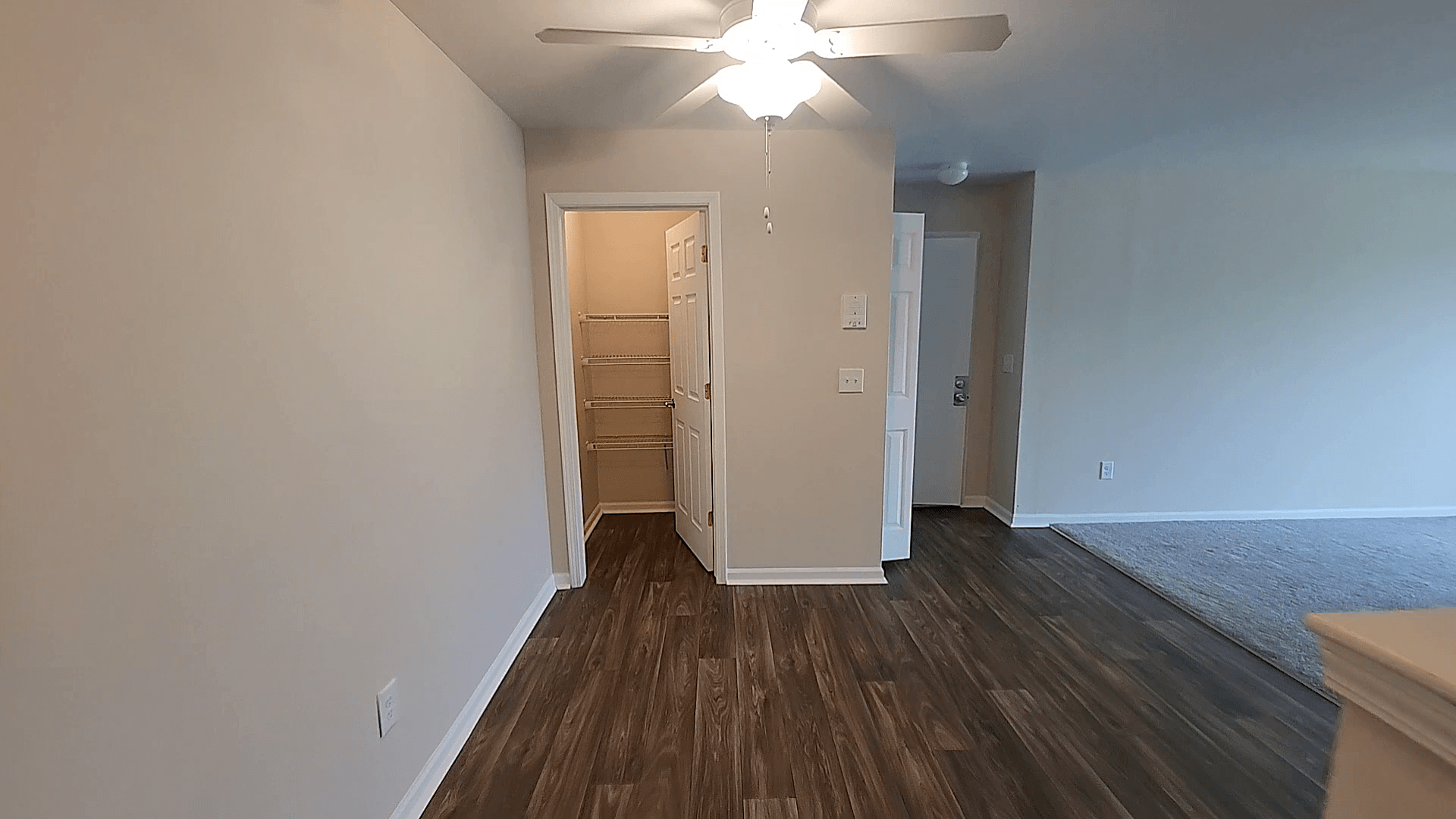 Three Oaks Apartments Image 22