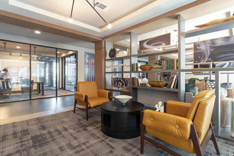 Olivian at the Realm Image 60