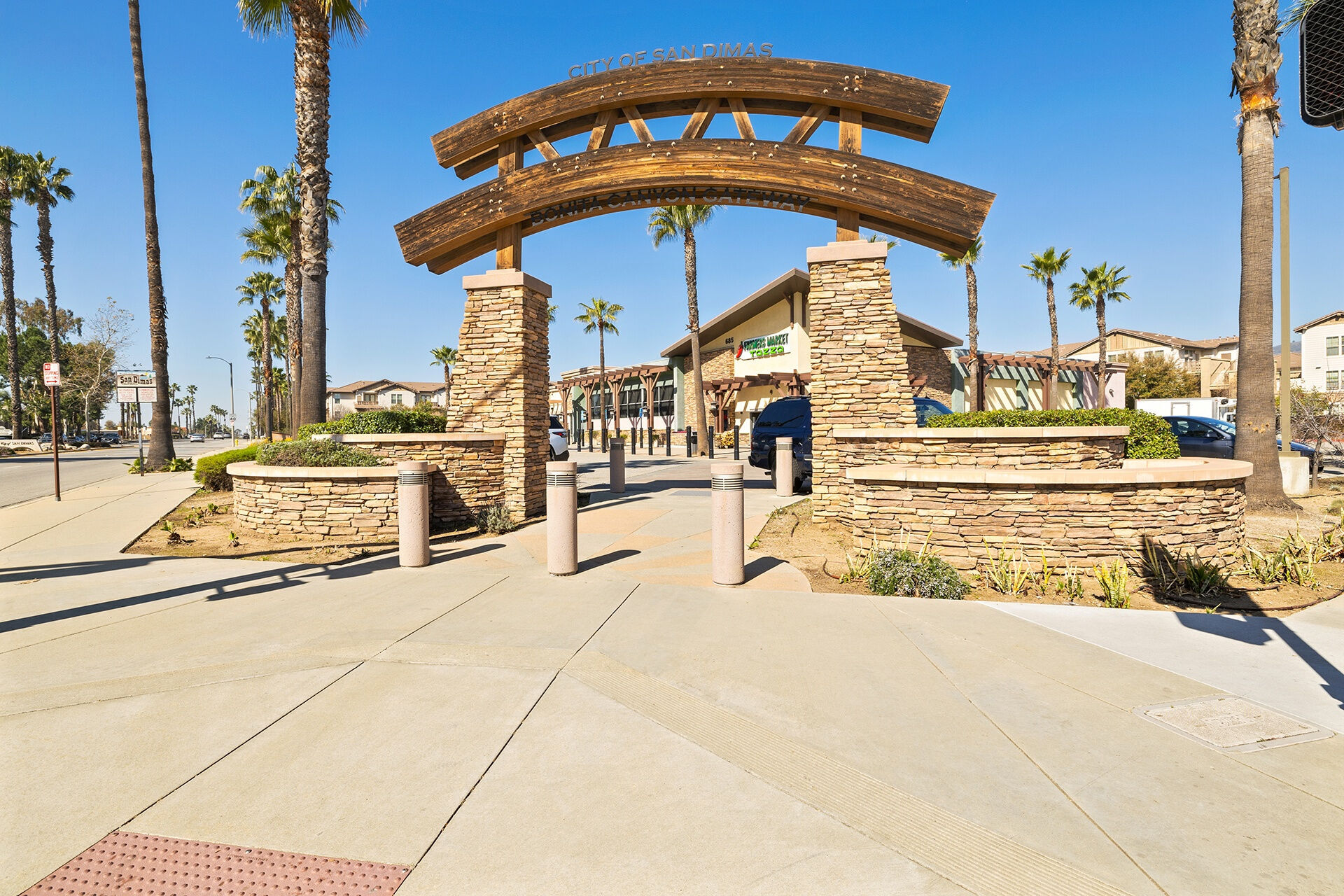 Mountain View (San Dimas) Image 20