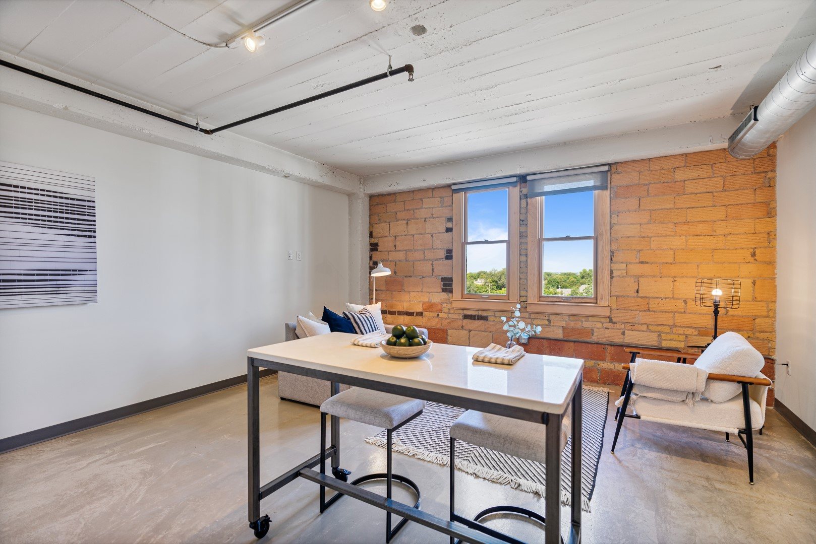 700 Central Historic Lofts & New Flats Image 1