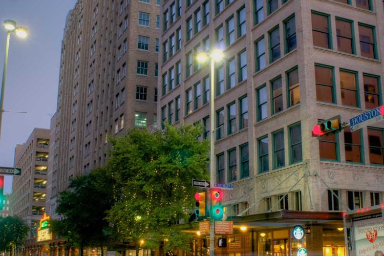 Towers at the Majestic Image 3