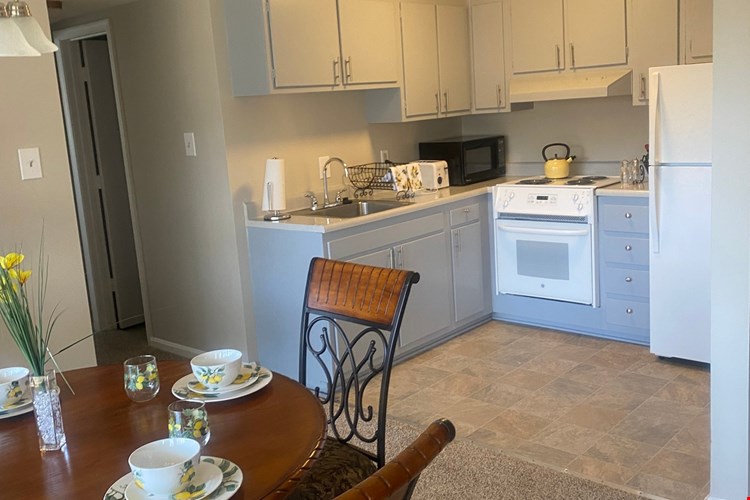 Riverside Park Apartments Image 4
