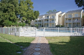 Oakbrook Walk Image 9