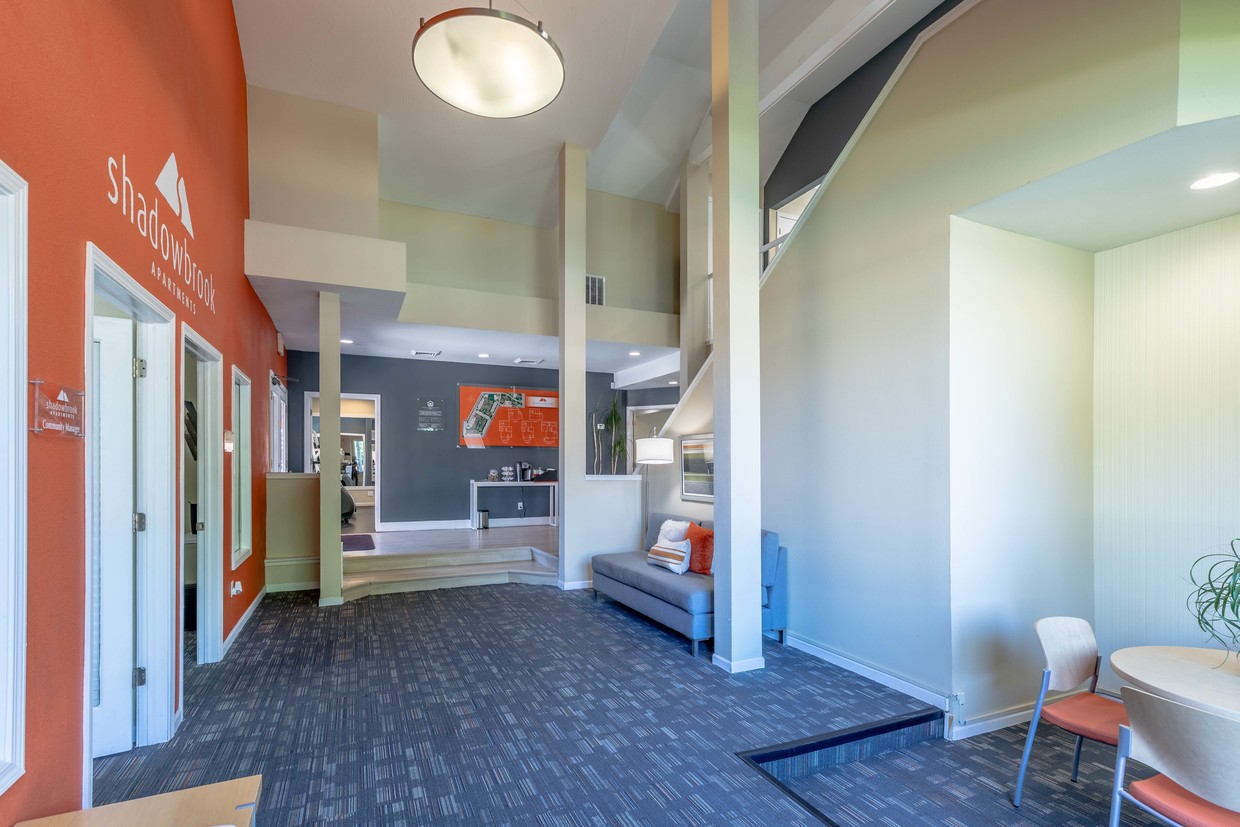 Shadowbrook Apartments Image 11