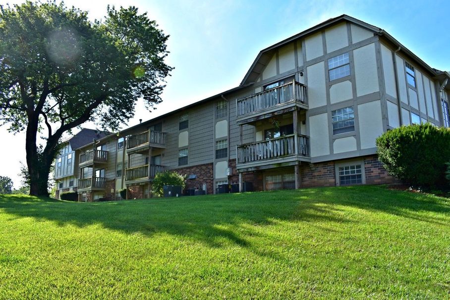 Clear View Apartments Image 1