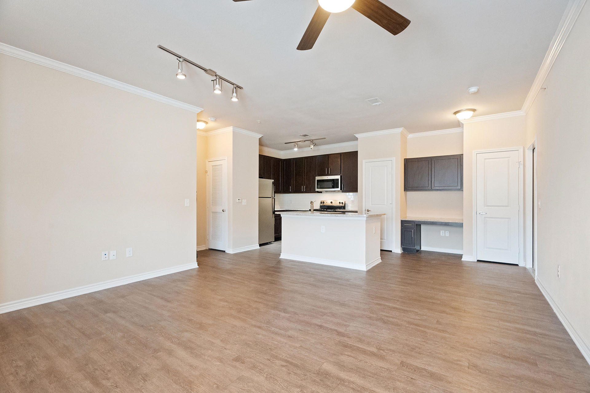 Residence at Midland Image 21