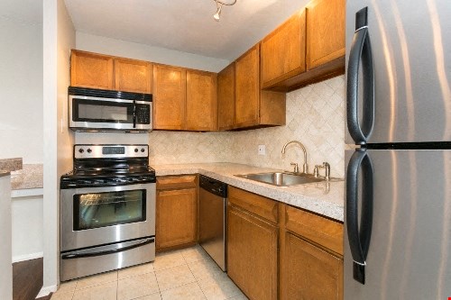 1190 Birch Image 11