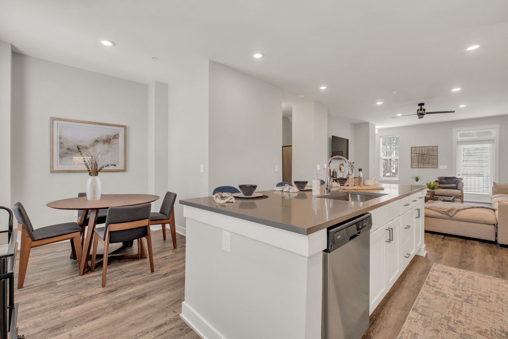 Oakbrook Townhomes Image 3