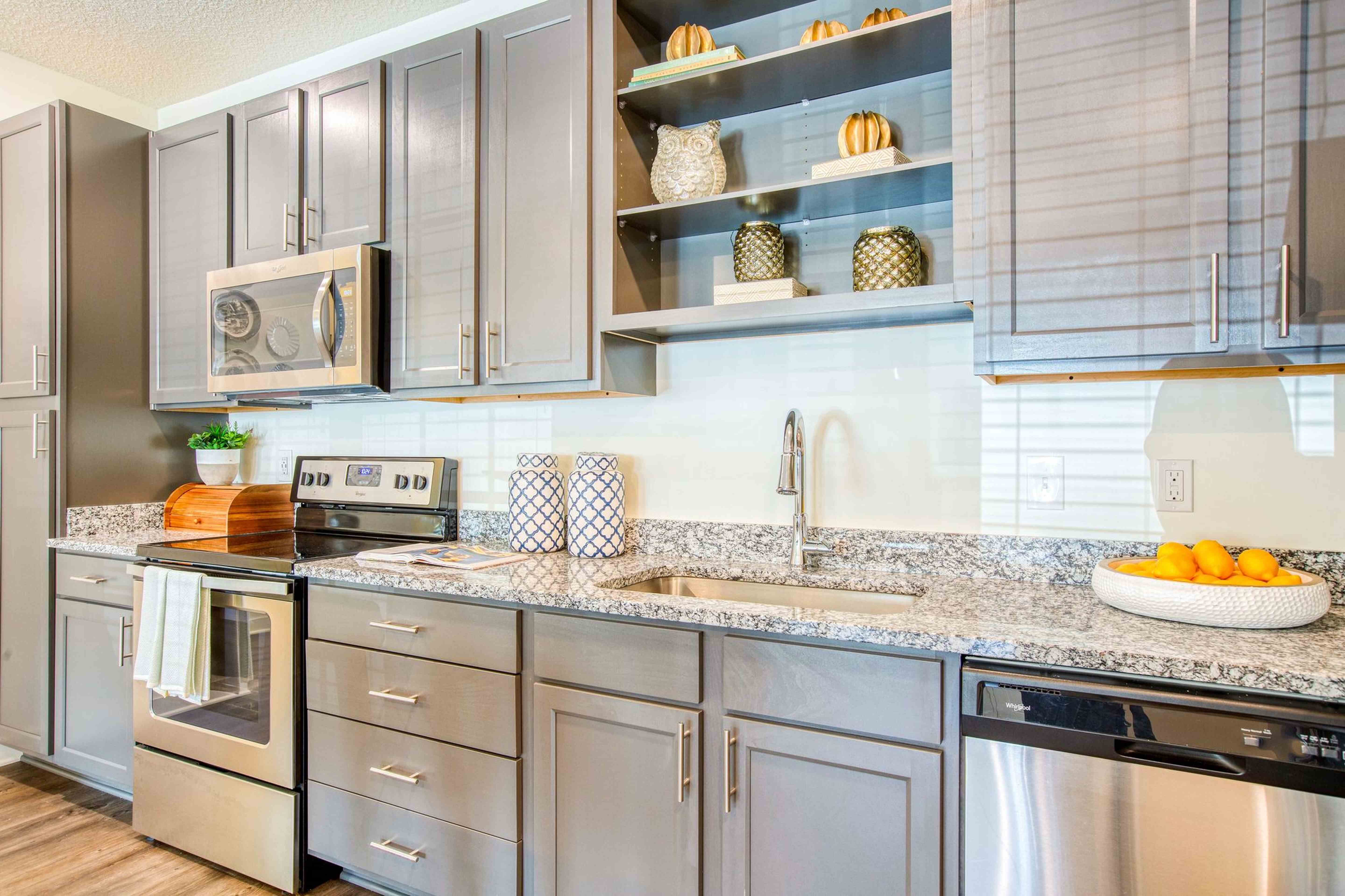 Springfield Apartments Image 11