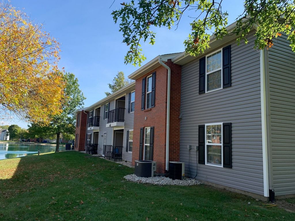 Harbour Club Apartments Image 2