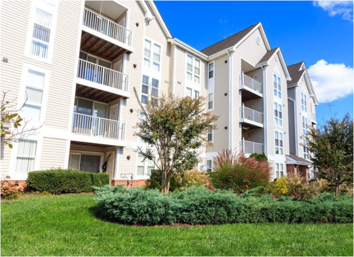 Residences at the Manor Image 1