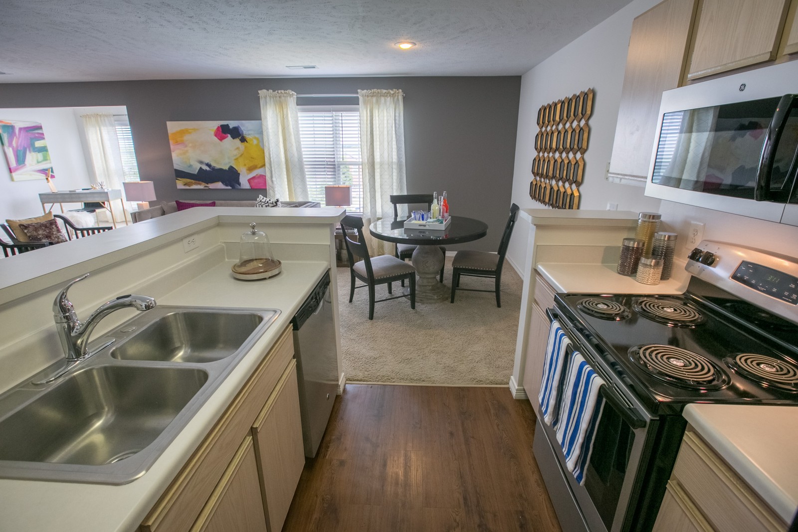 Updated kitchens at The Residence at Barrington in Aurora, OH