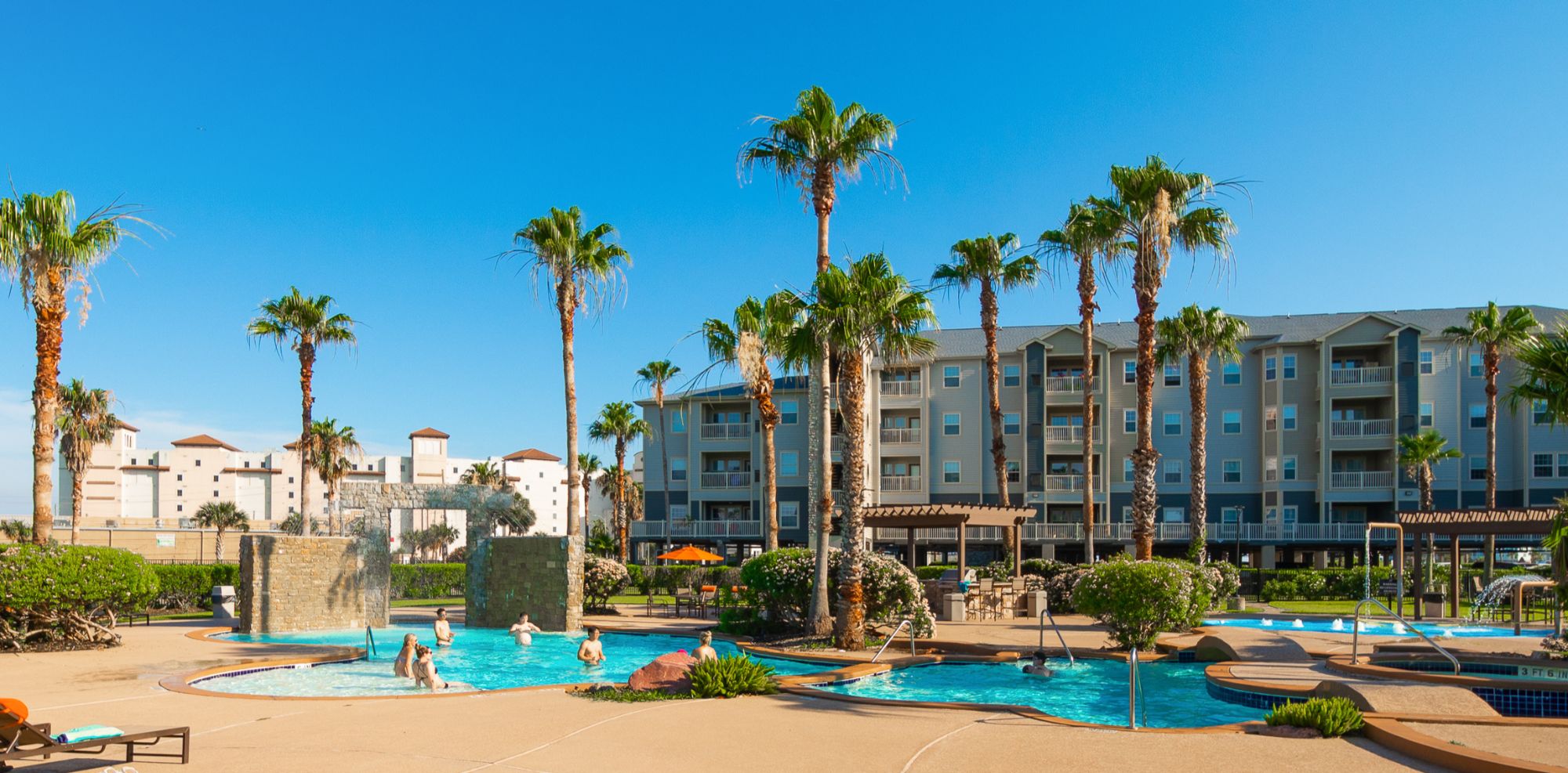 The Club of the Isle Image 7