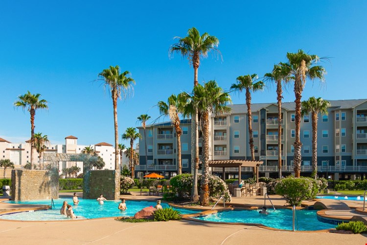 The Club of the Isle Image 7