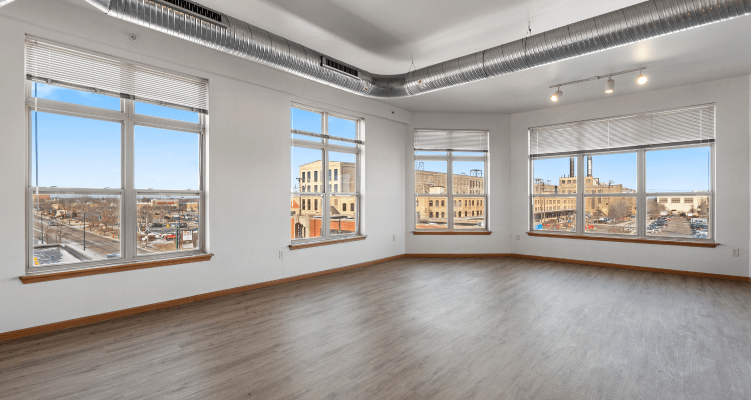 Six Points Apartments Image 1