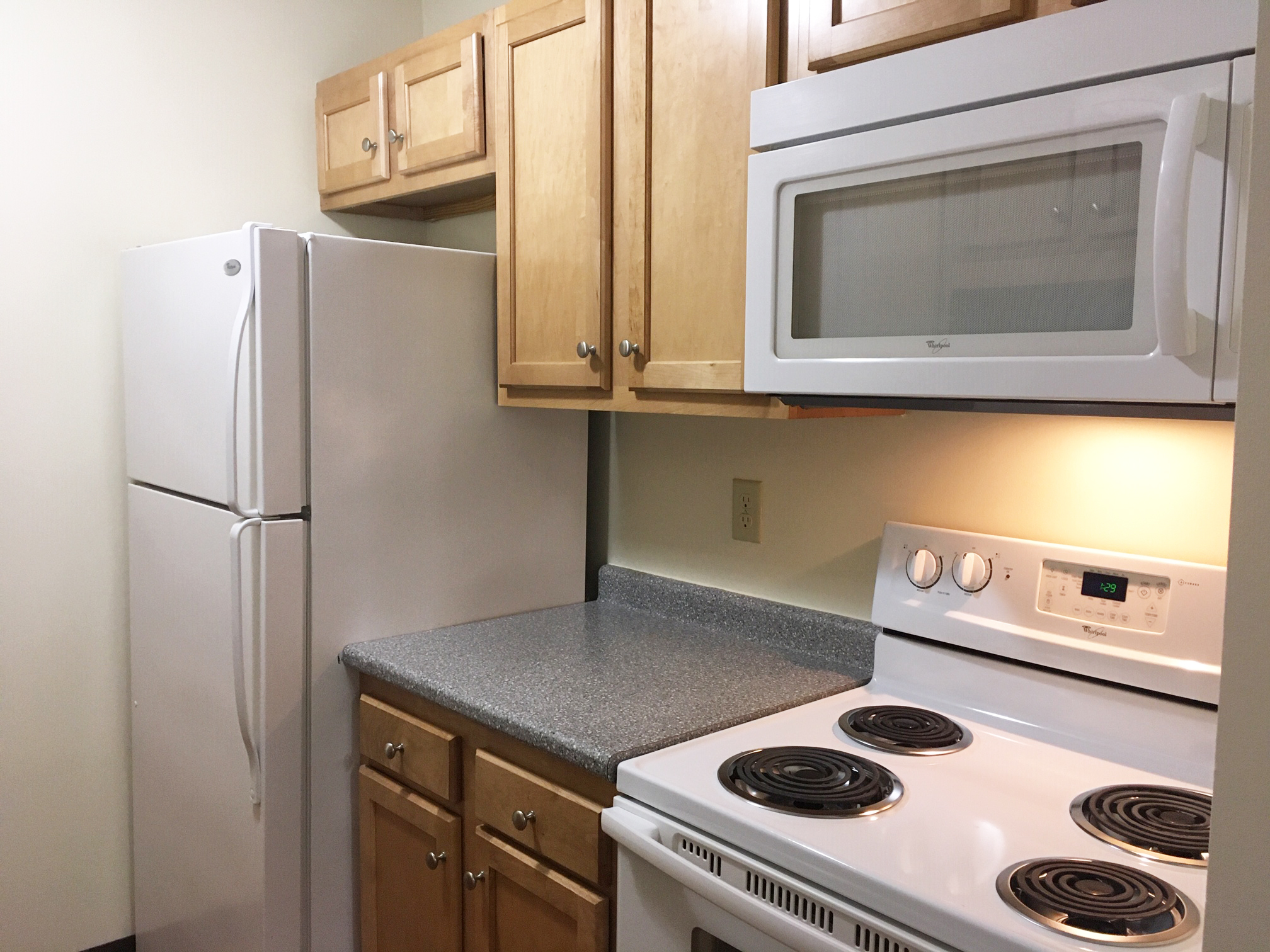 Sunset Ridge Luxury Apartment Homes Image 5