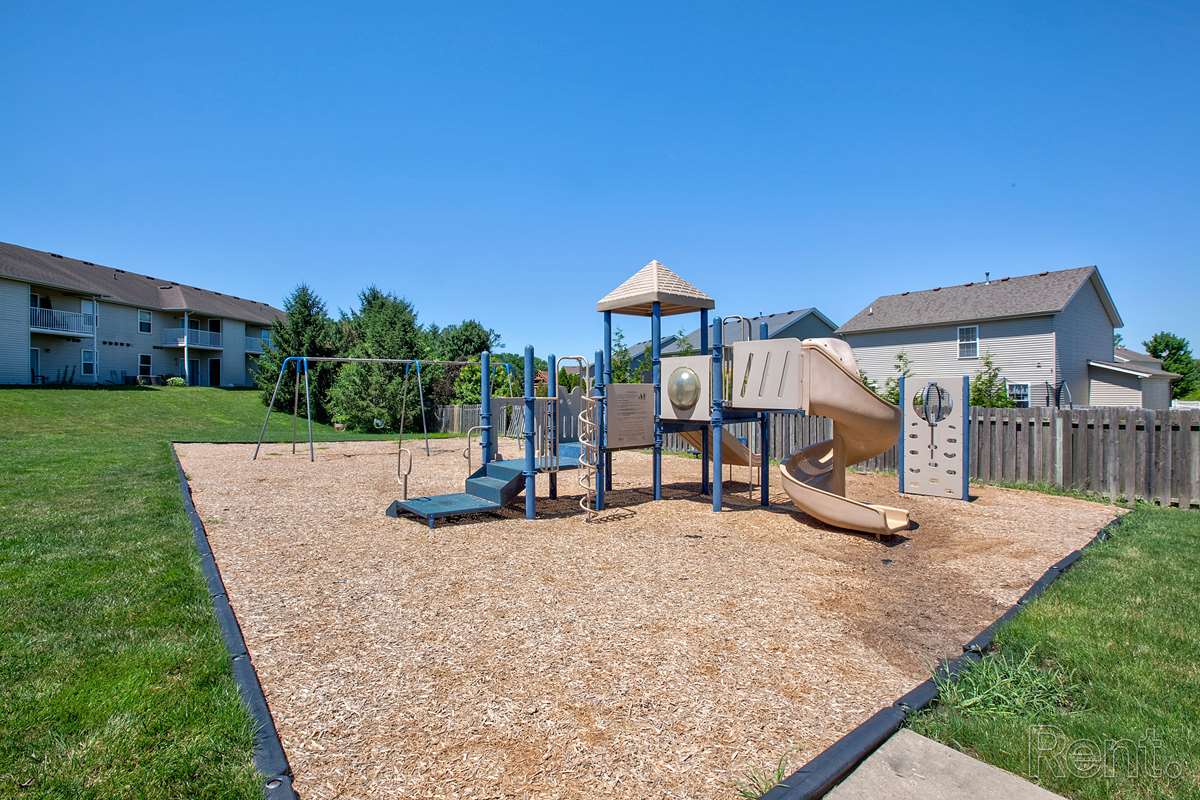 Danbury Court Image 5