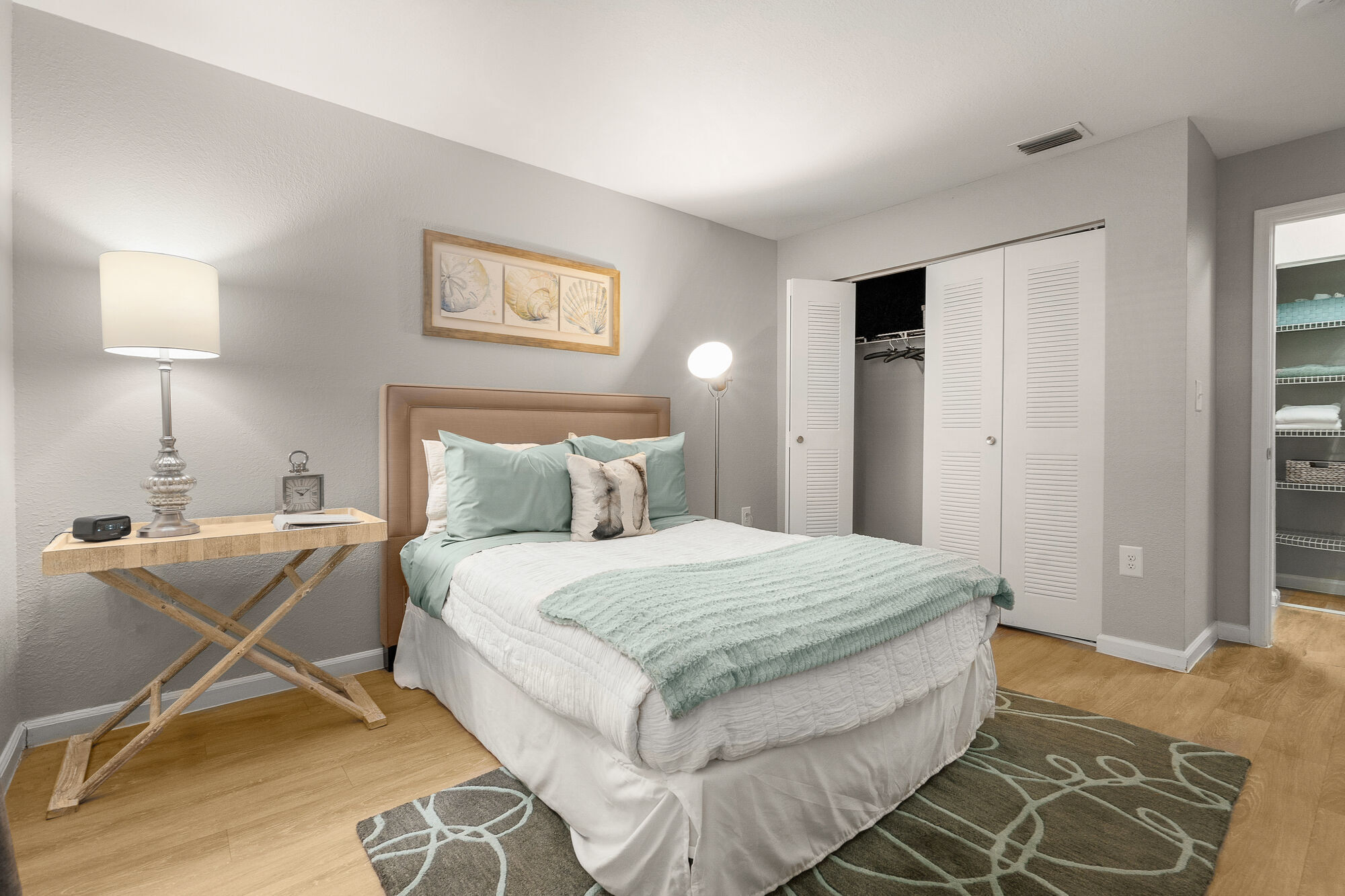 Emerald Palms Apartment Image 18