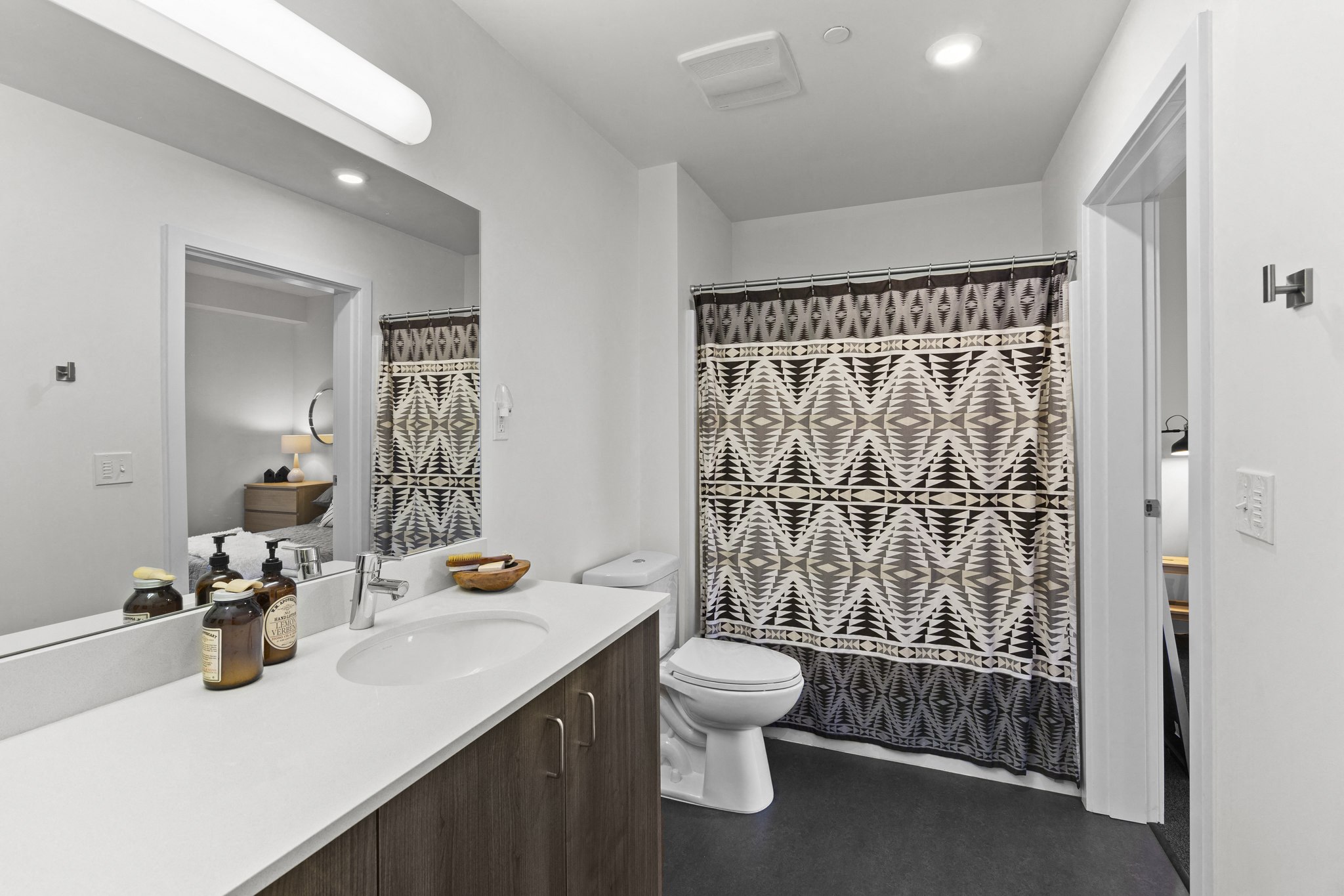 Range Apartments Image 13