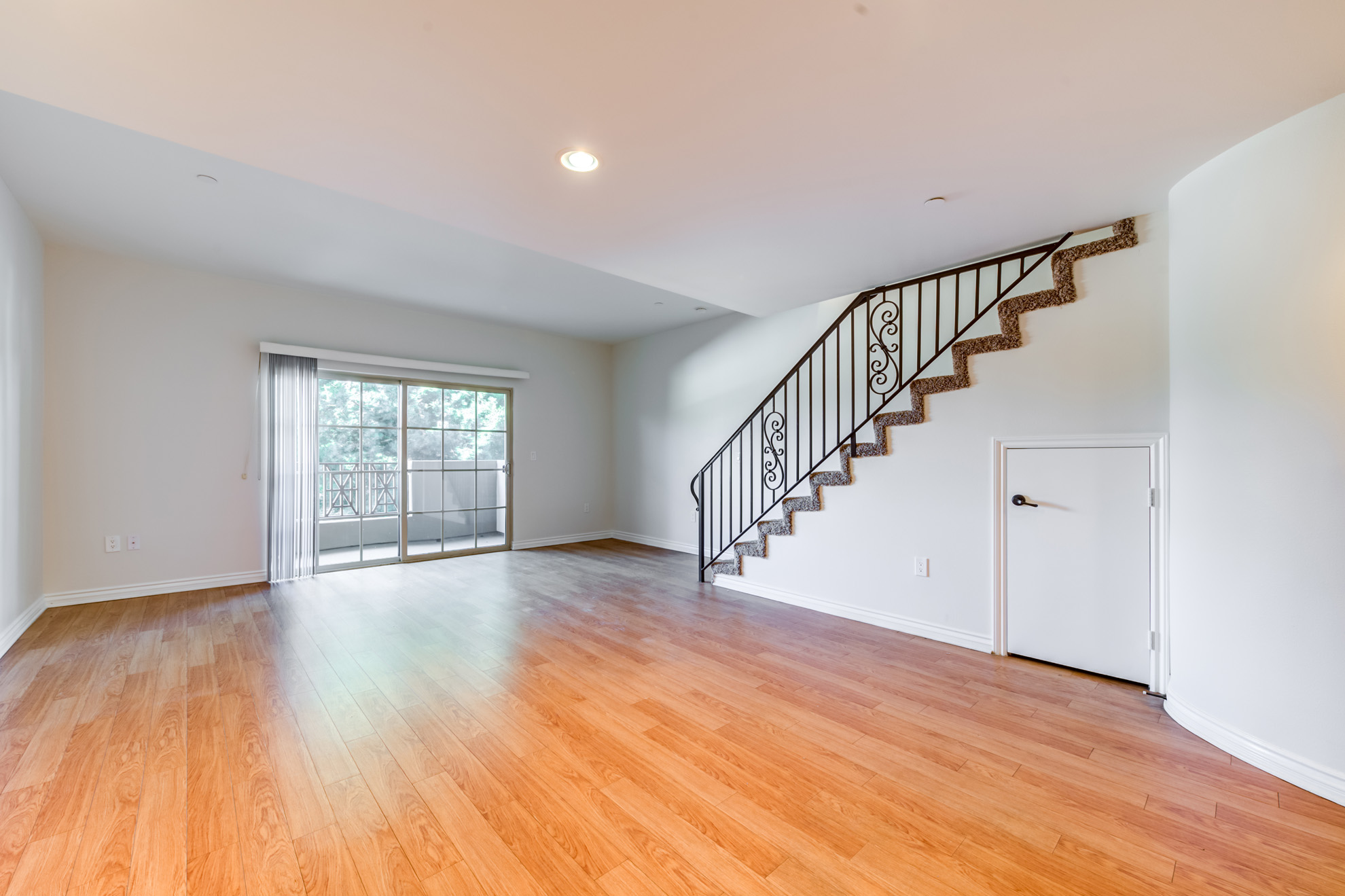 IMT Belasera at Sherman Way Image 15