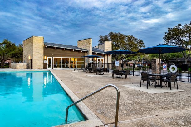 Villages at Parktown Apartment Homes Image 17