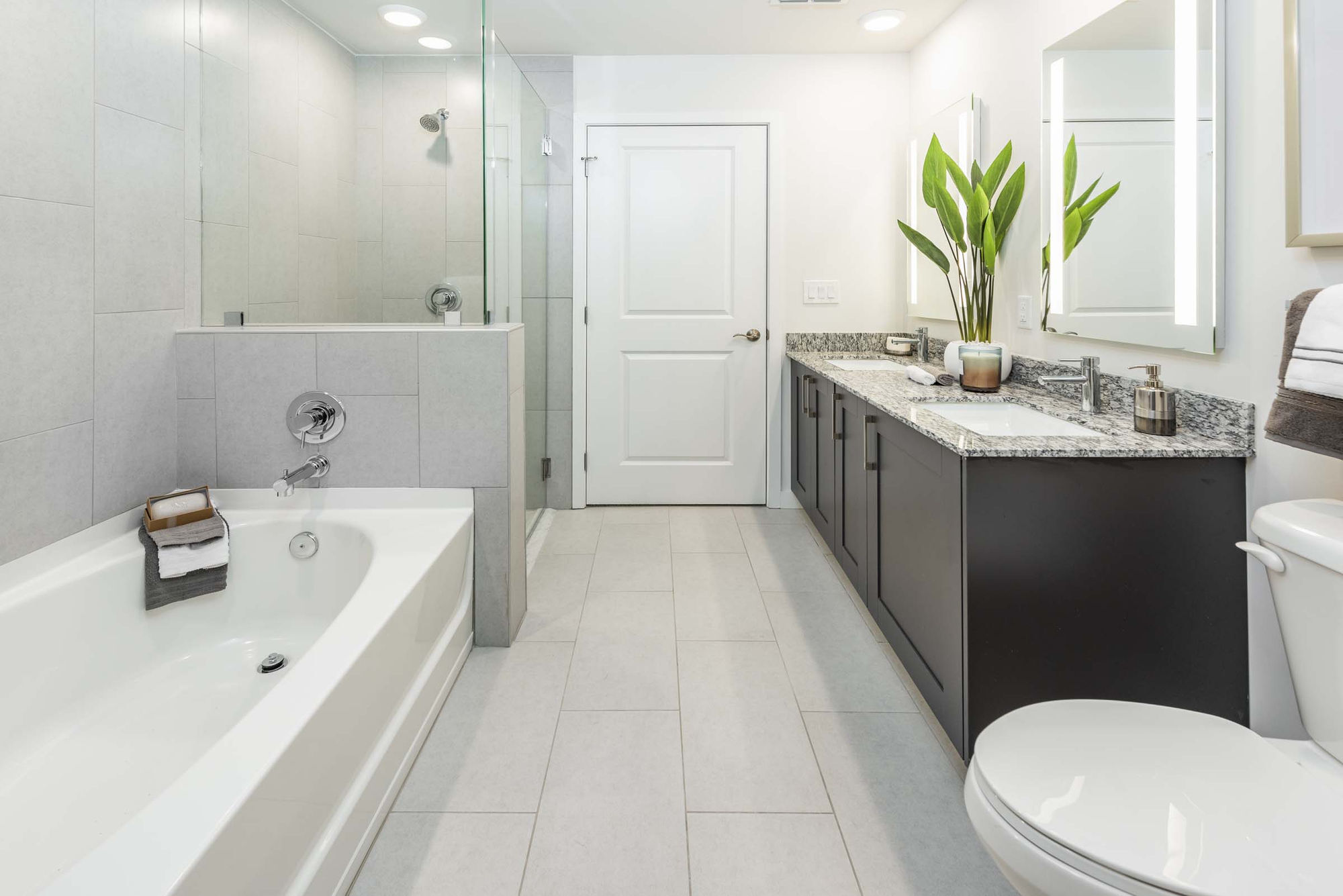 Camden Central Image 25