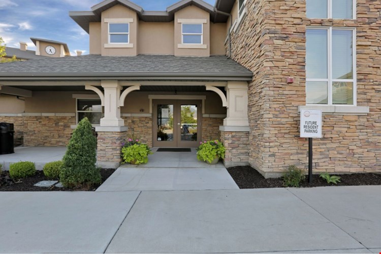 Meadowbrook Station Apartments Image 11