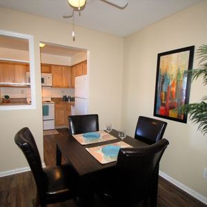 Oakbrook Park Image 9