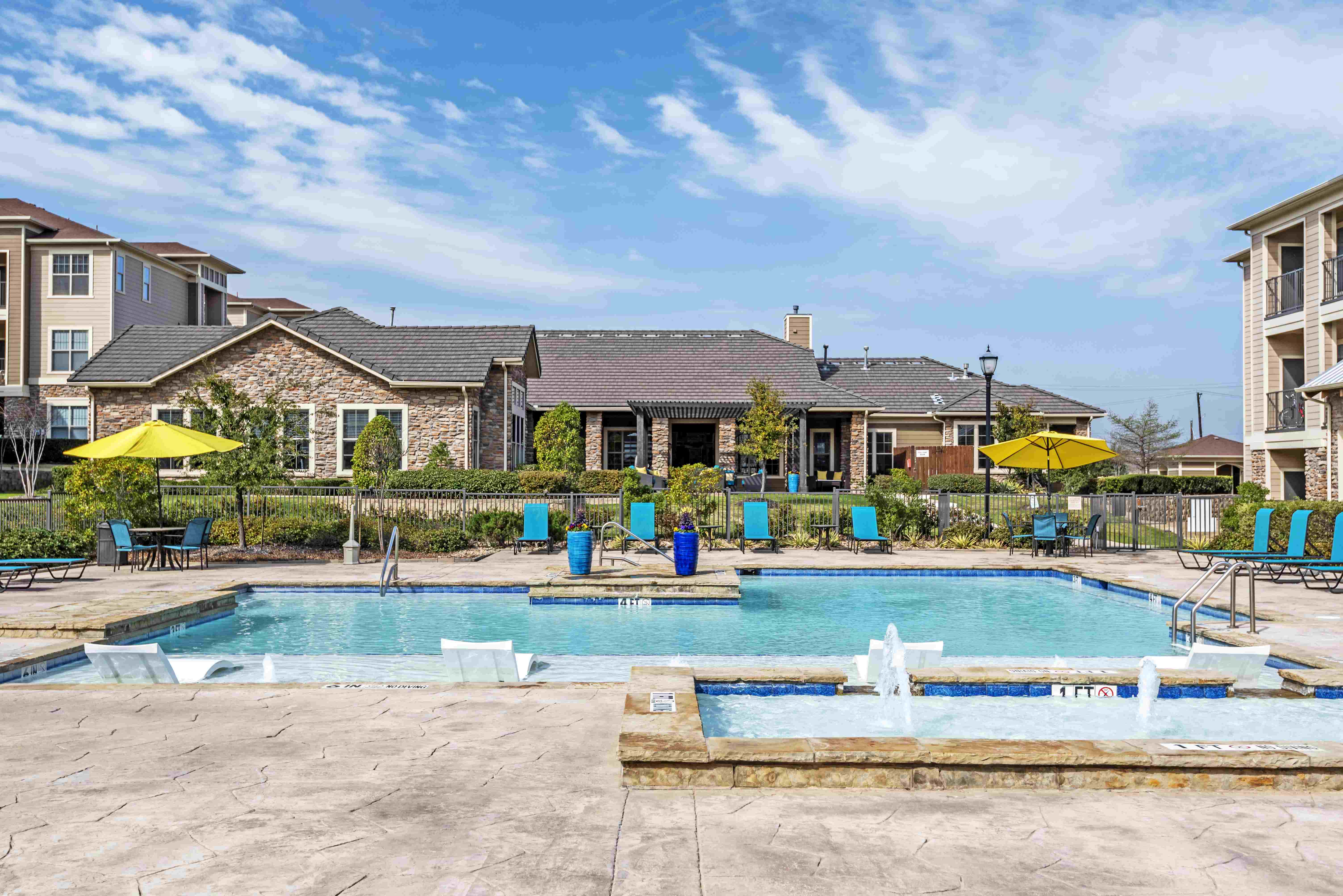 Riverside Villas Image 3