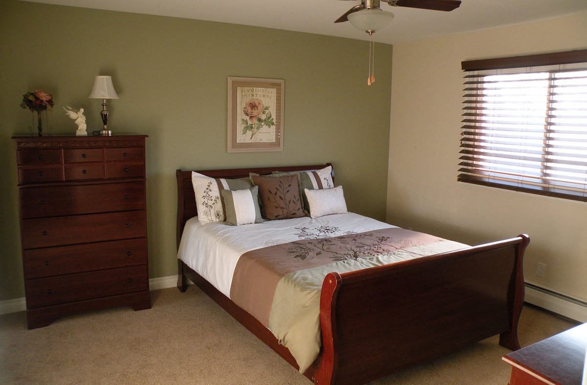 Emerson Square Apartments Image 6