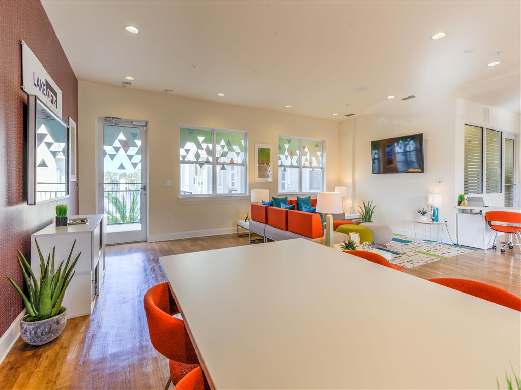 Lake Lofts at Deerwood Image 17