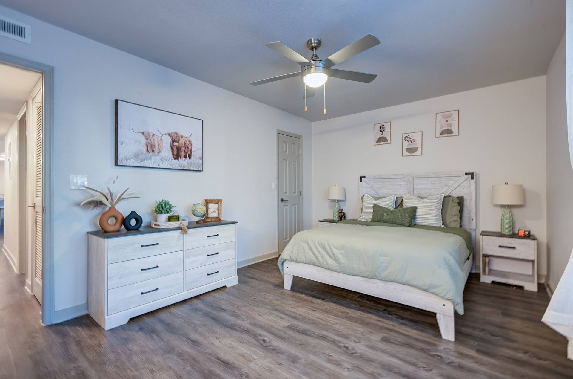 L'Estancia Apartment Homes Image 7