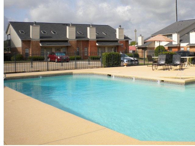 The Arbors Apartments Image 7