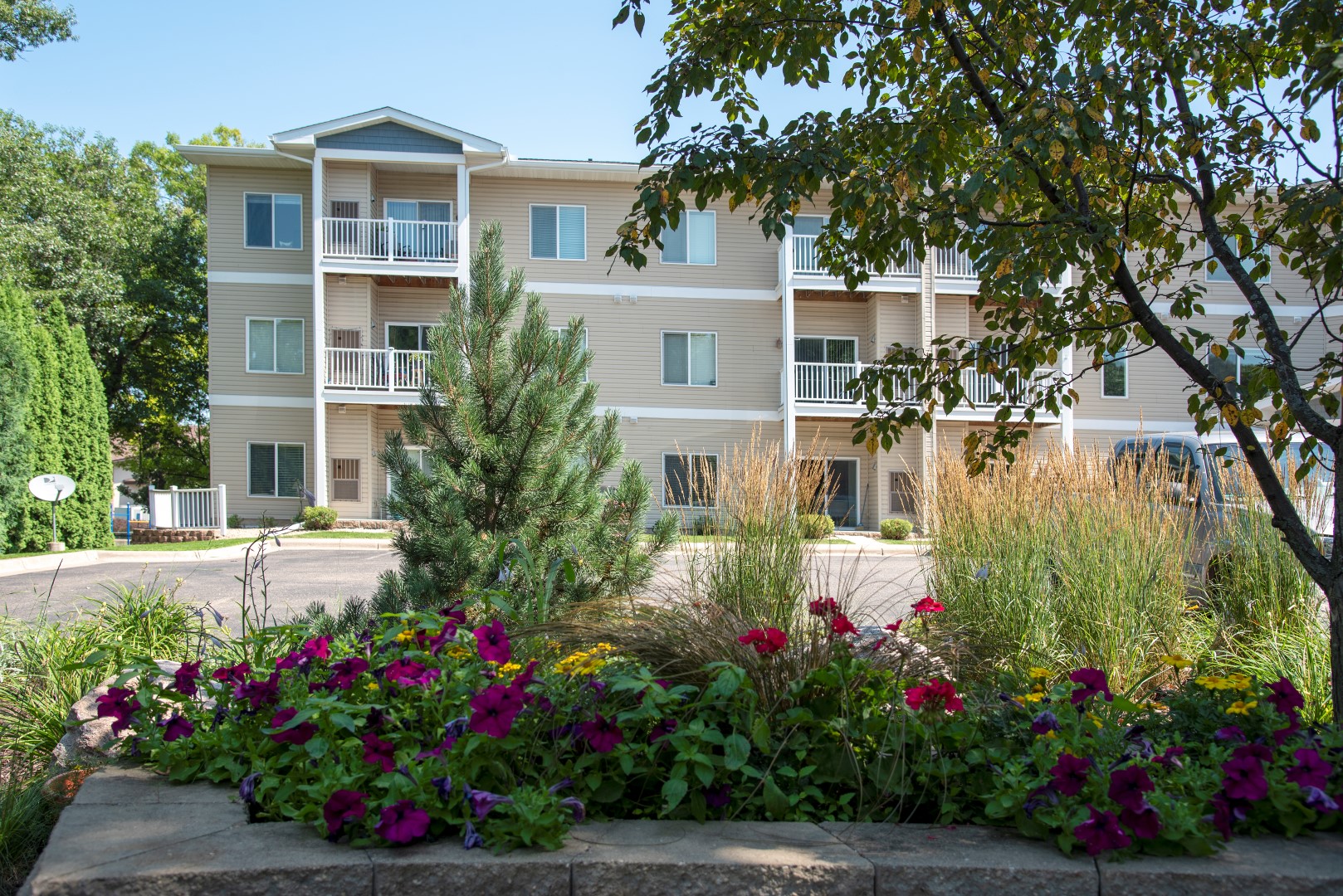 Pine Manor Estates A 55+ Community Image 2