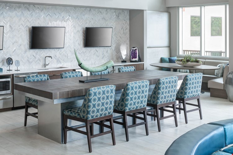 Radius Uptown Image 33